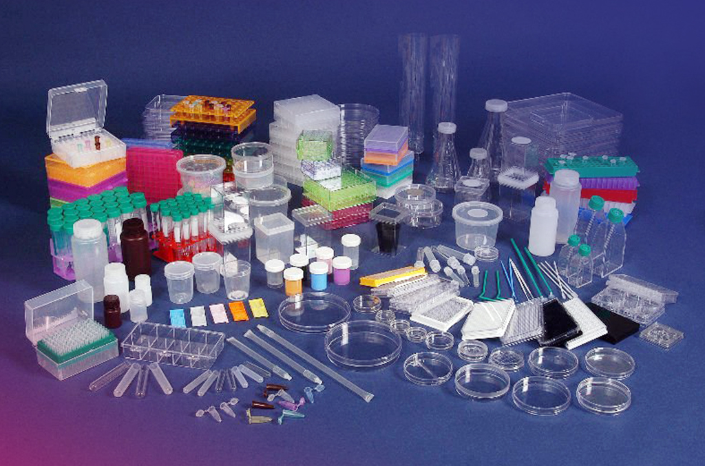 Что такое расходные материалы. Расходные материалы для лаборатории. Расходные материалы для медицинских лабораторий. Медицинские изделия из пластмассы. Пластмассы в промышленности.